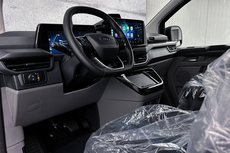 Vehicle Image 21
