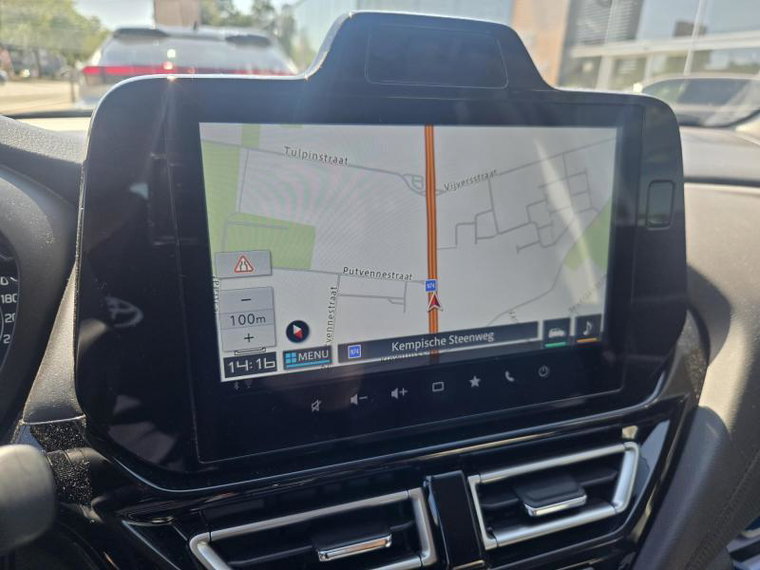Vehicle Image 8