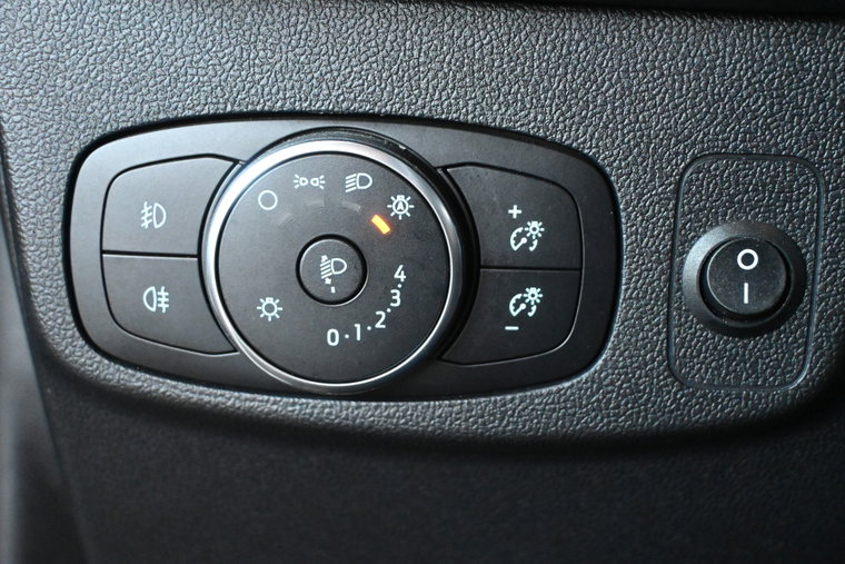 Vehicle Image 37