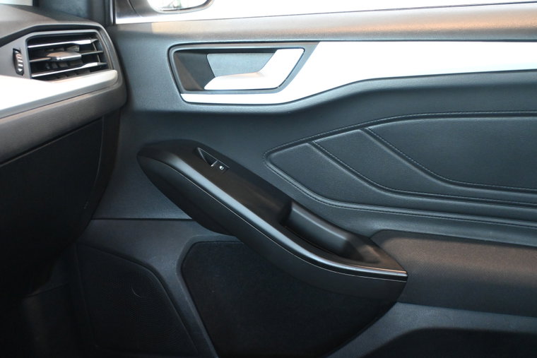 Vehicle Image 38