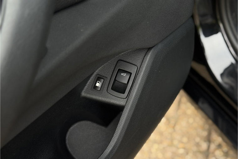 Vehicle Image 50