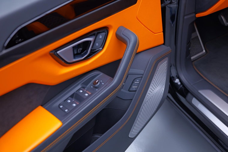 Vehicle Image 24