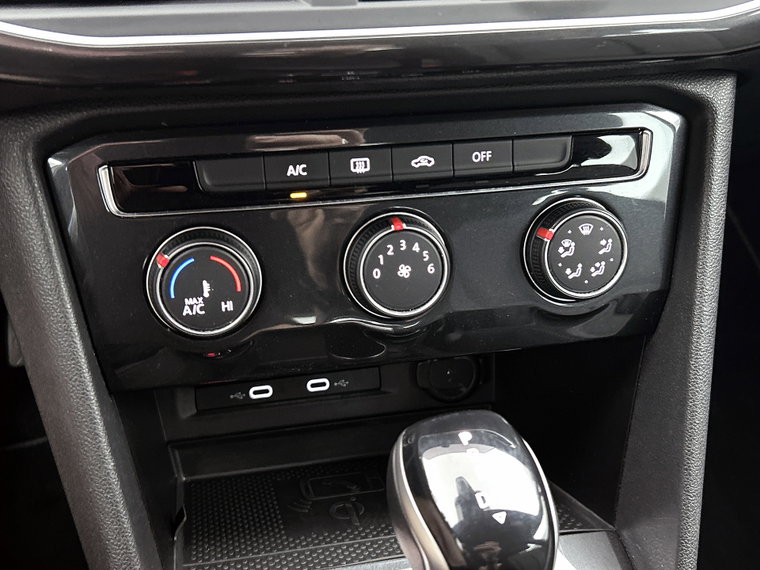 Vehicle Image 27