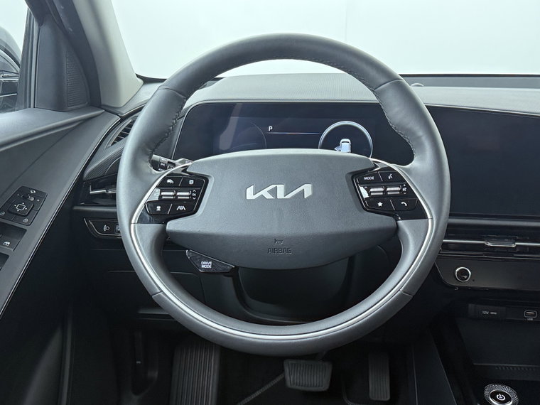 Vehicle Image 37
