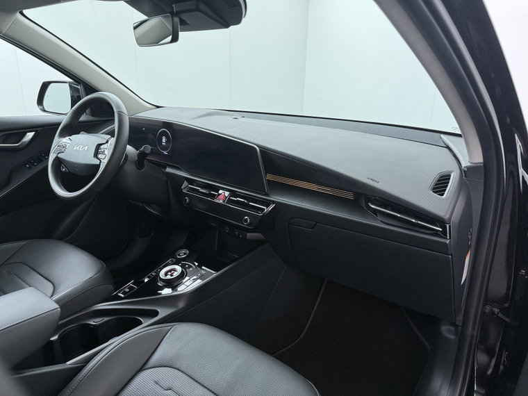Vehicle Image 39