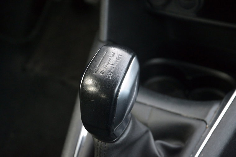 Vehicle Image 17