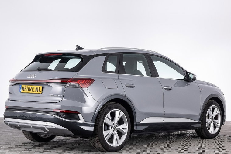 Vehicle Image 28