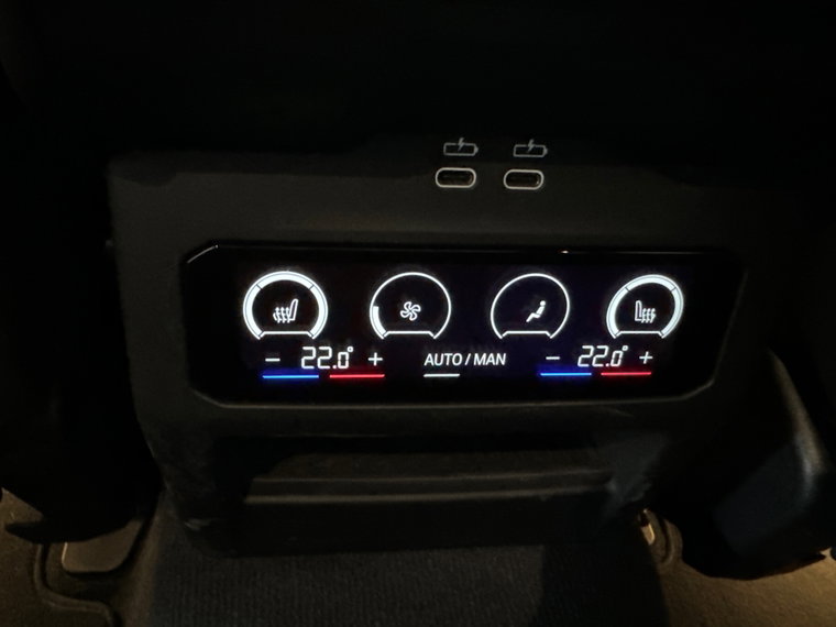 Vehicle Image 26