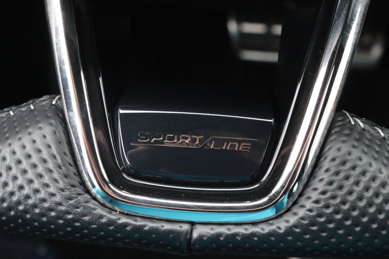 Vehicle Image 33