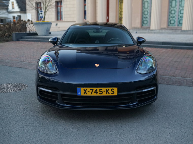 Vehicle Image 28