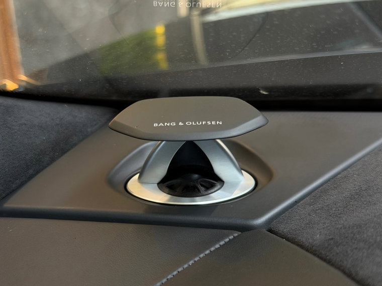 Vehicle Image 37