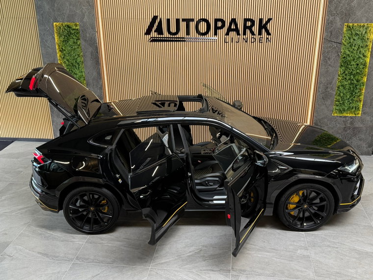 Vehicle Image 42