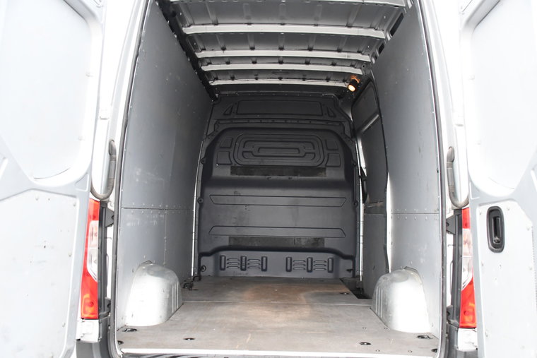 Vehicle Image 37