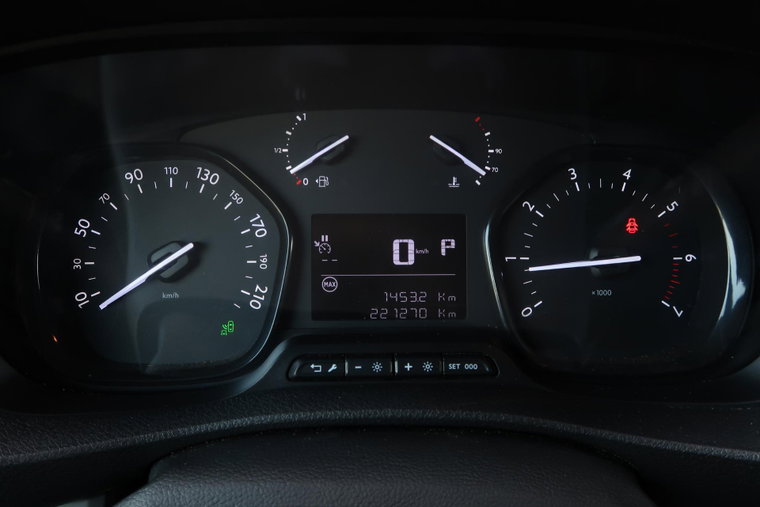 Vehicle Image 14