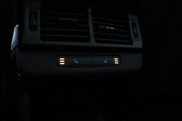 Vehicle Image 42