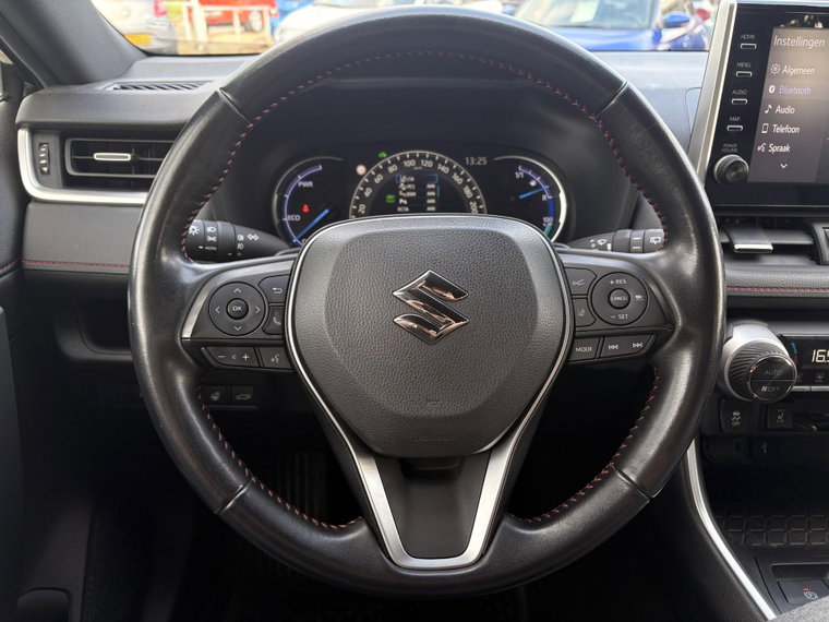 Vehicle Image 24