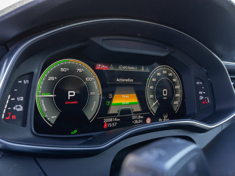 Vehicle Image 15