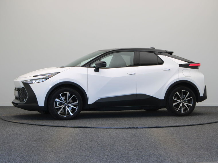 Vehicle Image 11
