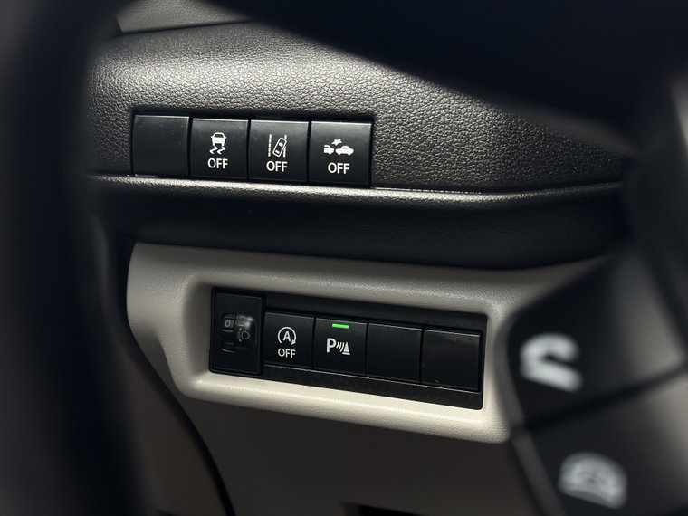Vehicle Image 26