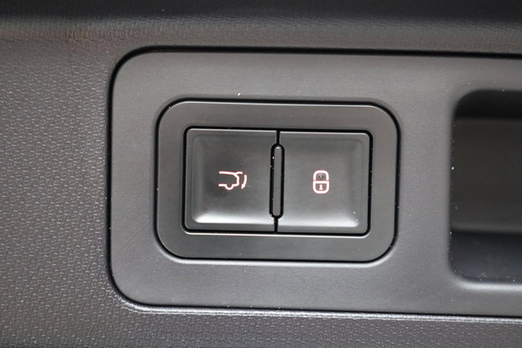 Vehicle Image 29