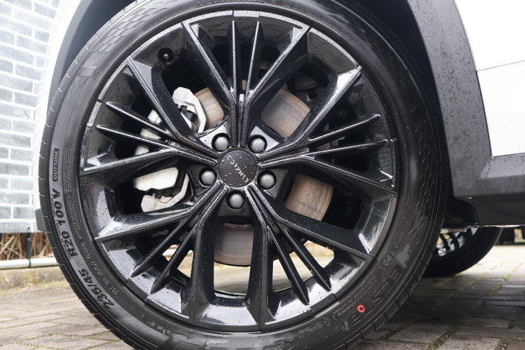 Vehicle Image 13