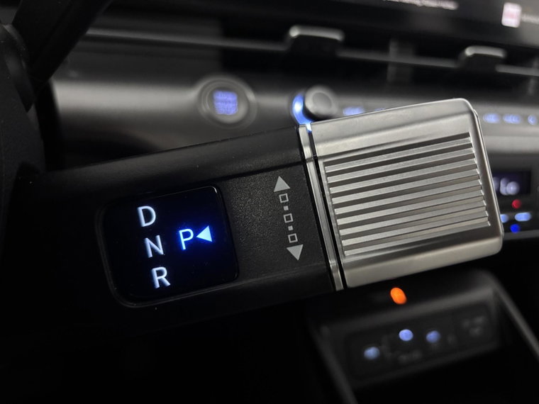 Vehicle Image 26