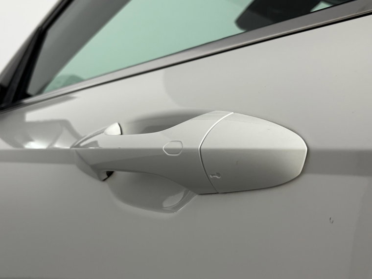 Vehicle Image 39