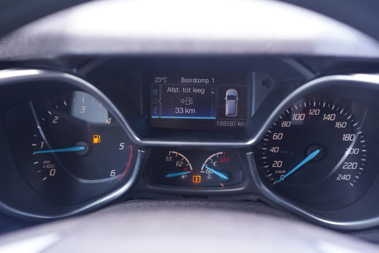 Vehicle Image 23