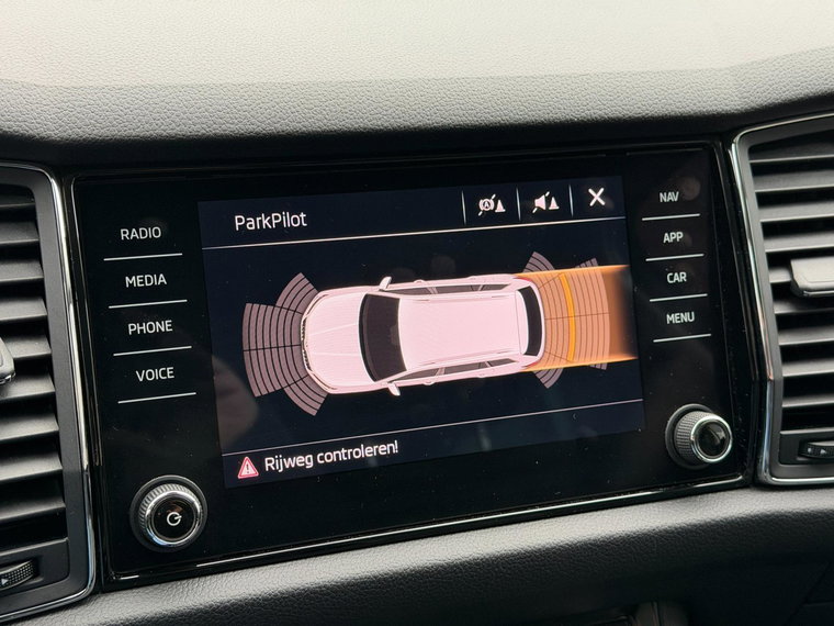 Vehicle Image 35