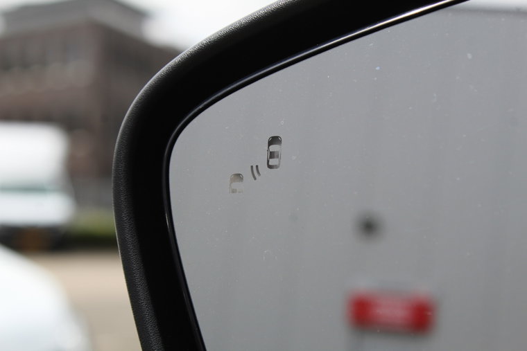 Vehicle Image 37
