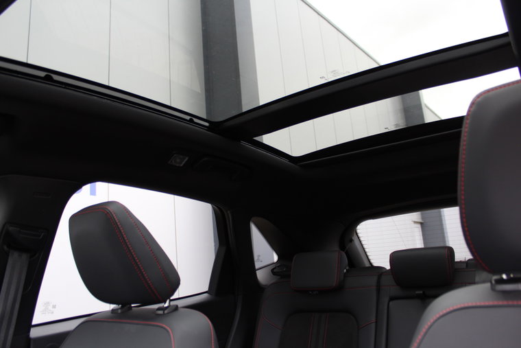 Vehicle Image 40