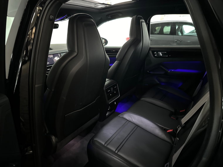 Vehicle Image 36