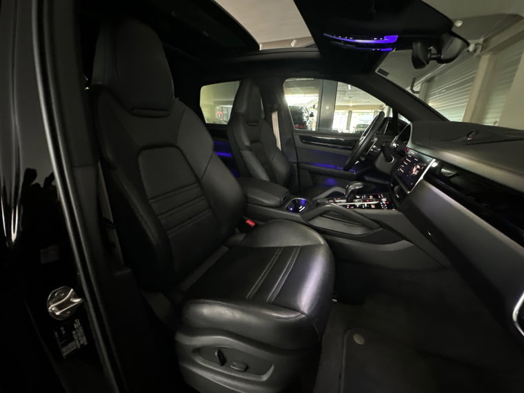 Vehicle Image 42