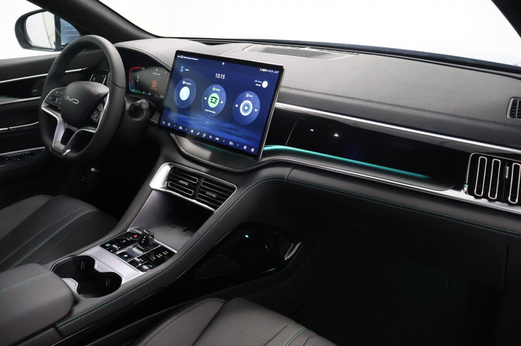 Vehicle Image 13