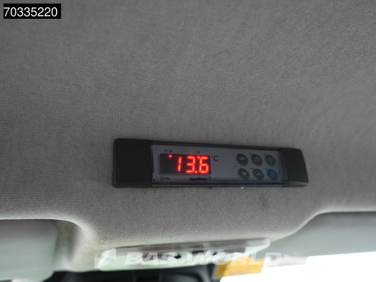 Vehicle Image 29