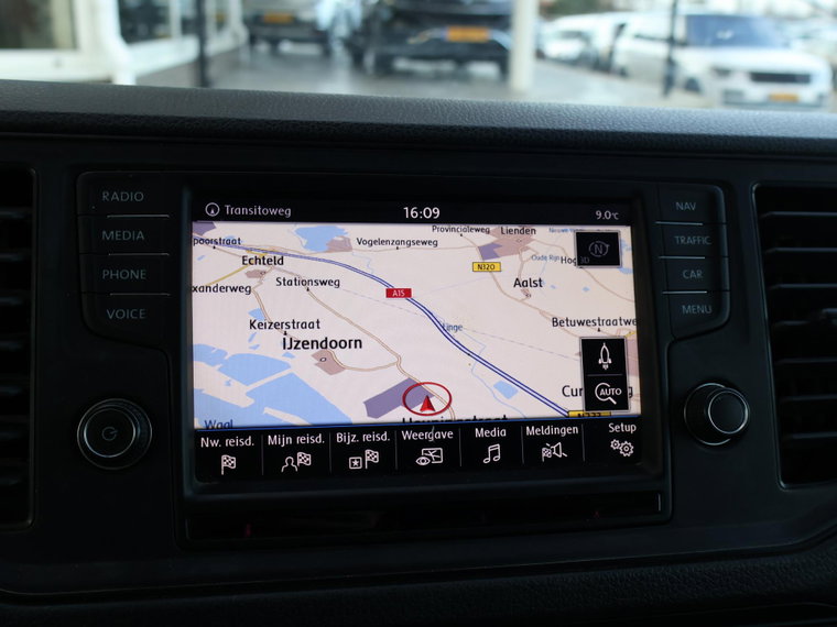 Vehicle Image 11