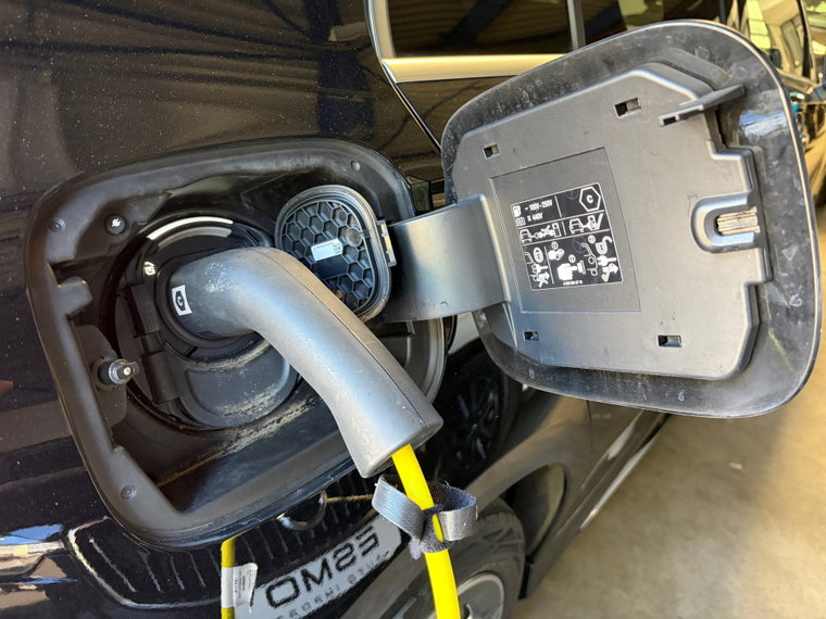 Vehicle Image 13