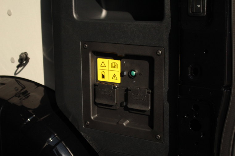 Vehicle Image 11