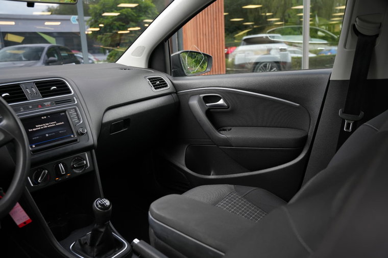 Vehicle Image 22