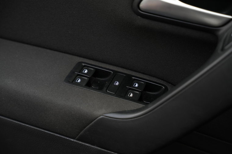 Vehicle Image 33
