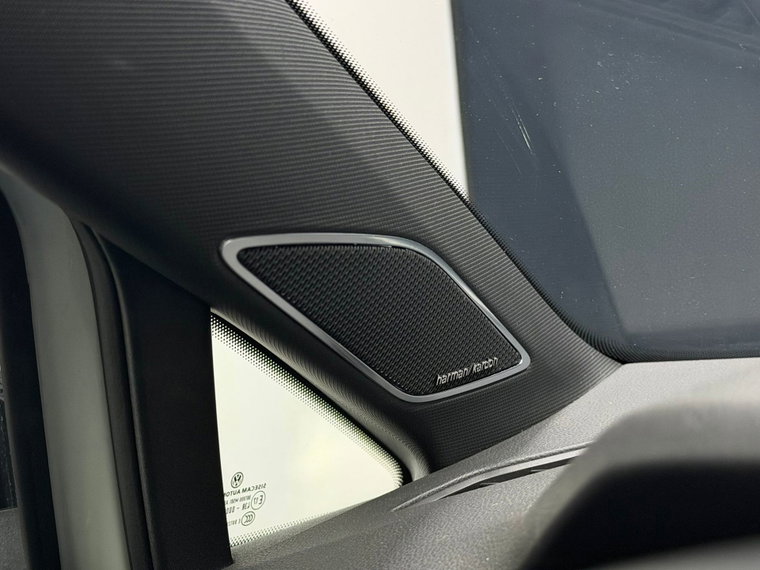 Vehicle Image 28