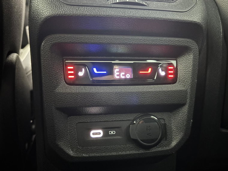 Vehicle Image 29