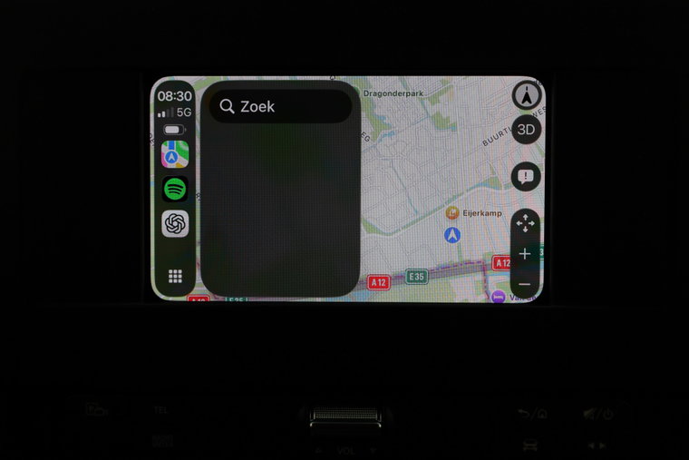 Vehicle Image 37