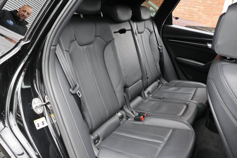 Vehicle Image 14