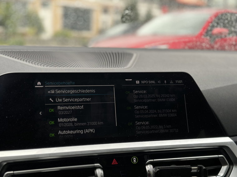 Vehicle Image 35