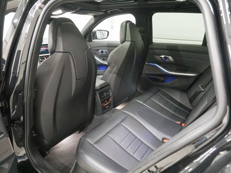 Vehicle Image 36