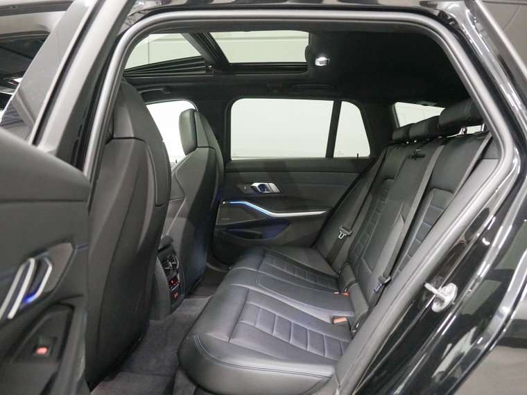 Vehicle Image 37