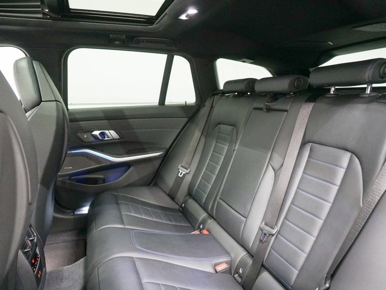 Vehicle Image 38