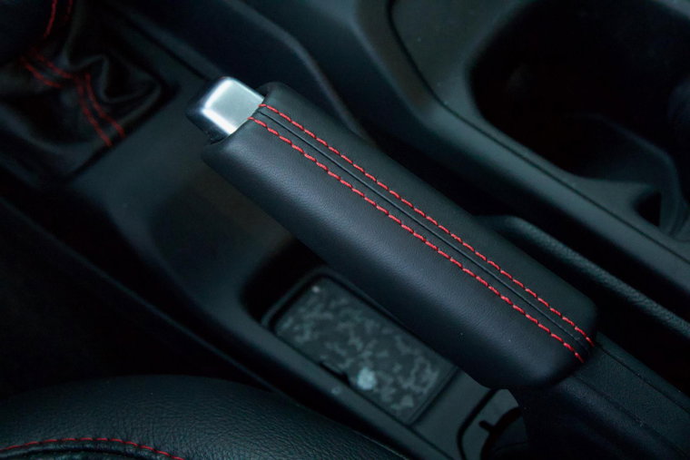 Vehicle Image 16