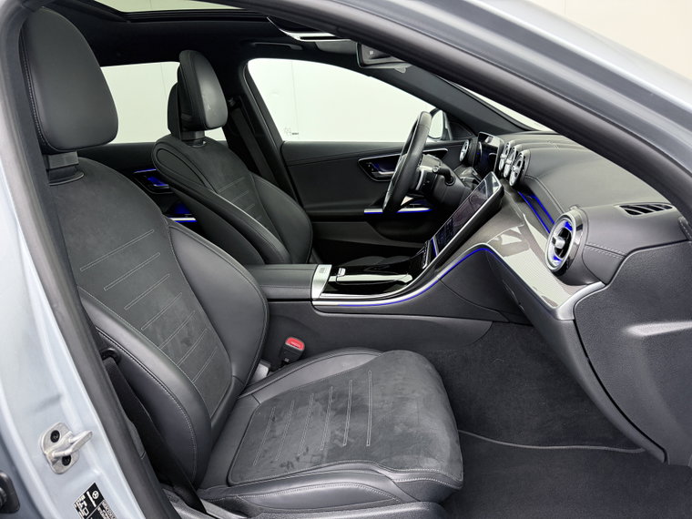 Vehicle Image 40